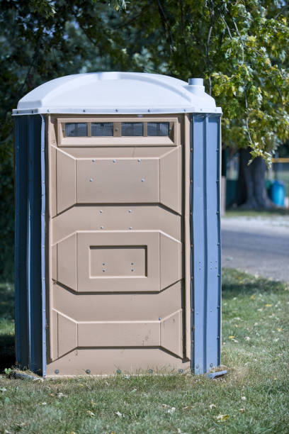 Best Portable toilet rental cost  in Dillingham, AK